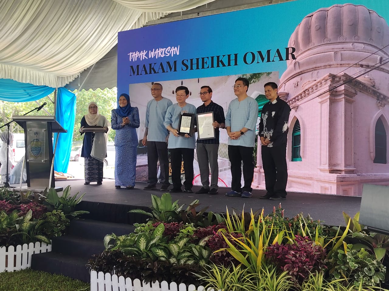 gambar masjlid pengisytiharaan 2